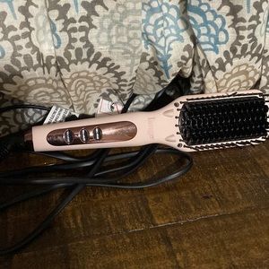 Le Vite straightening brush - Blush
